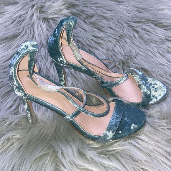 LOV Mark Light Blue Velvet Heals - Picture 3 of 4